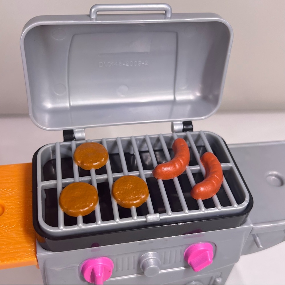 Barbie BBQ Playset - Picture 6 of 9